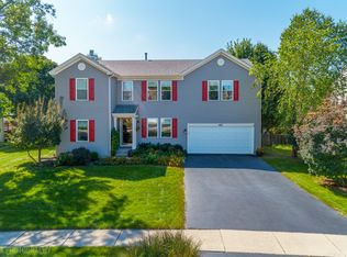 402 Hubbard Ln, Lake Villa, IL 60046