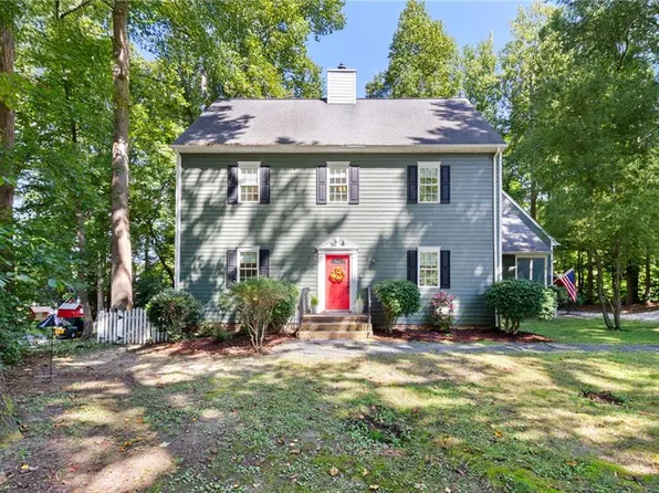 147 Country Club Dr, Williamsburg, VA 23188