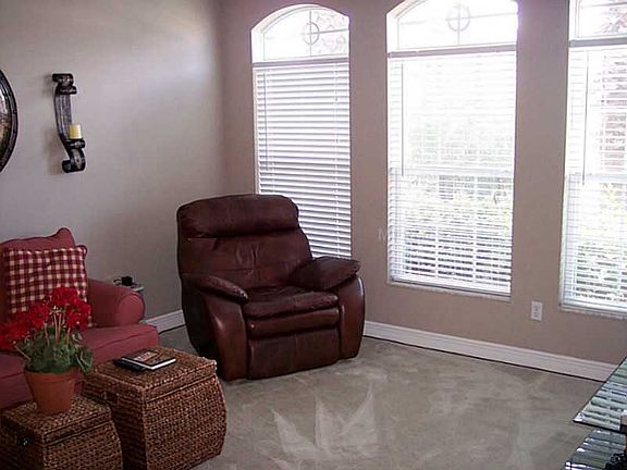 3rd image of 15444 Belle Meade Dr