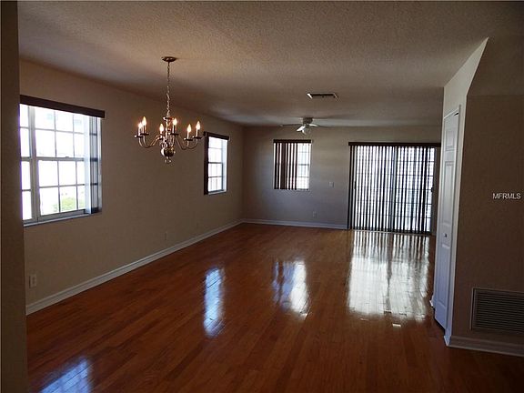 5th image of 8204 Eagles Park Dr N
