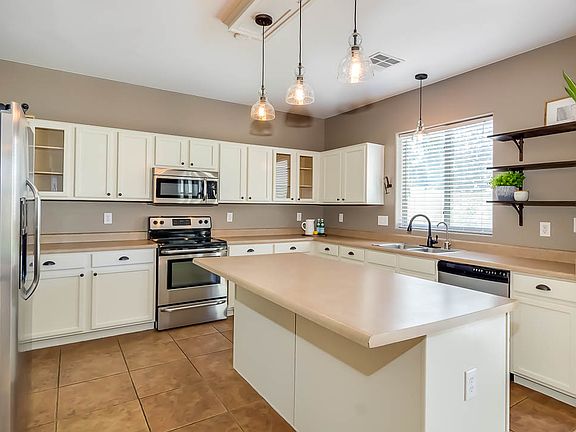 5th image of 4539 E Oxford Ln