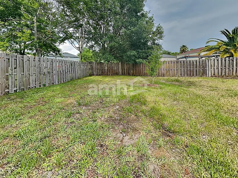 1211 Spring Creek Ct — Photo 17