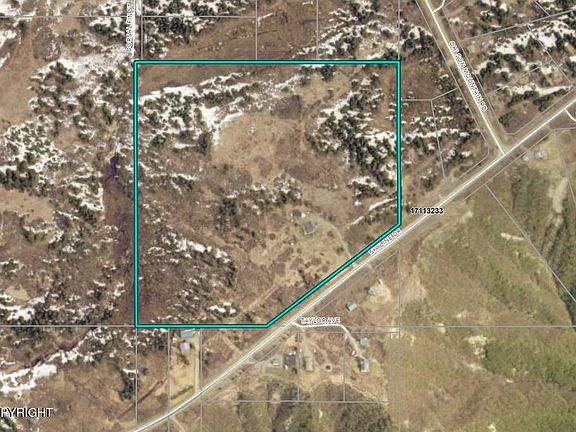 2nd image of 60918 Skyline Dr