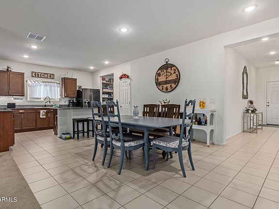 5th image of 125 E SEASIDE Drive