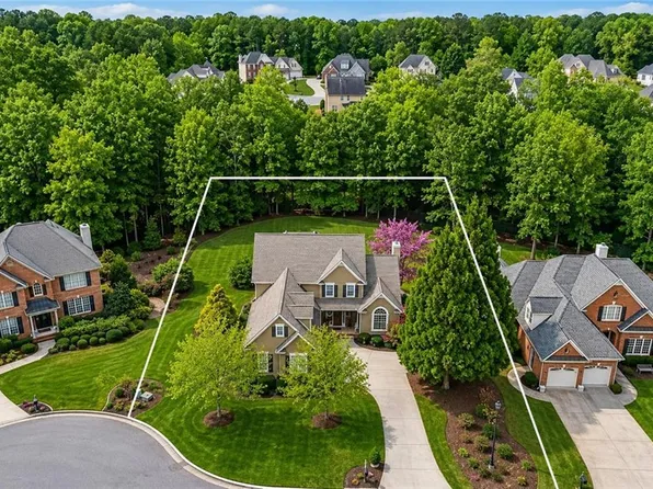 1985 Silverstone Dr, Lawrenceville, GA 30045
