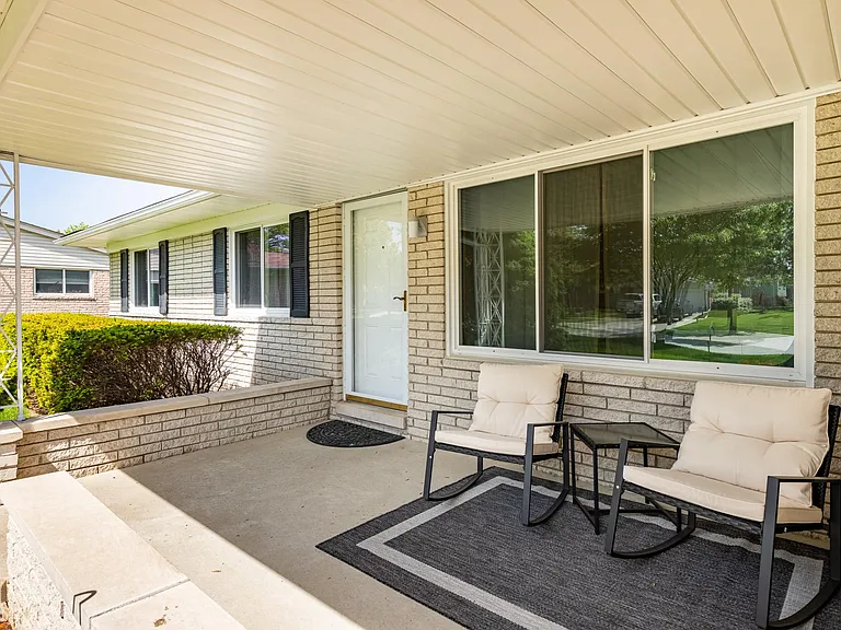 5038 Dayton Dr — Photo 5