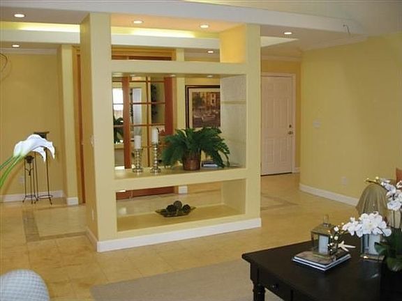 5th image of 4847 Country Ln