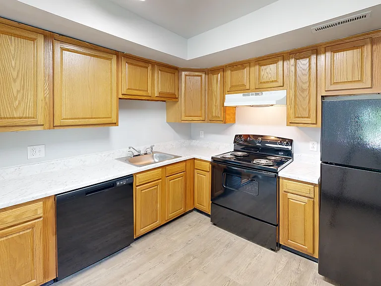 Fountainview East Apartments — Photo 6