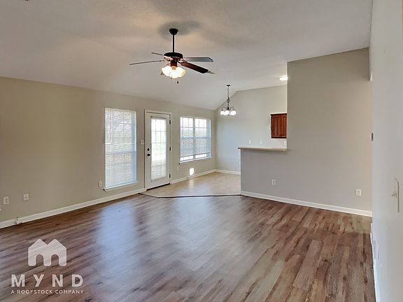 2nd image of 1249 Clover Leaf Cir