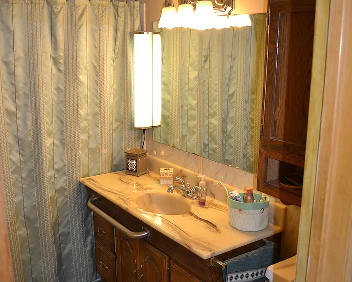 322 Webster St — Photo 21