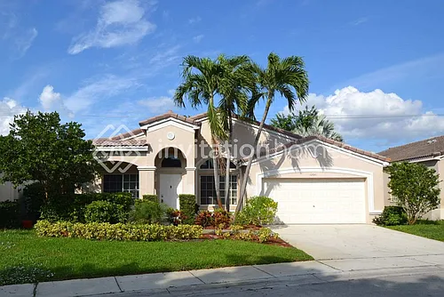 10841 SW 14th Ct Photo 1