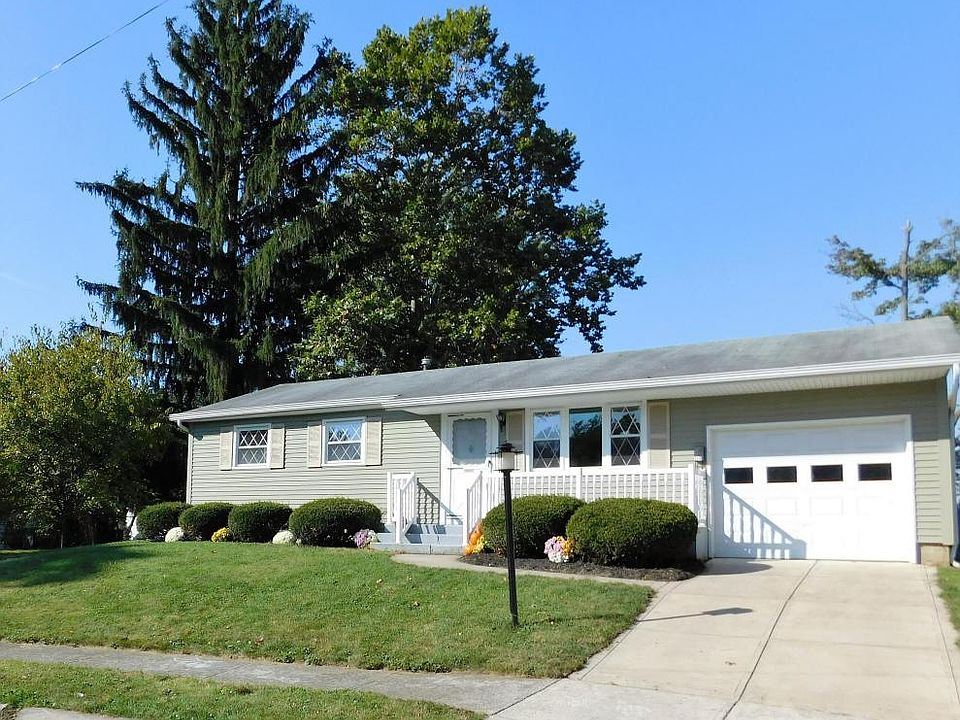 1st image of 153 Deerfield Pl