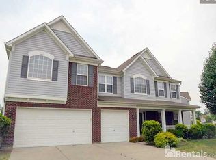 5752 Safari Dr, Indianapolis, IN 46237