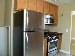 4th image of 226 Bellwood Ave