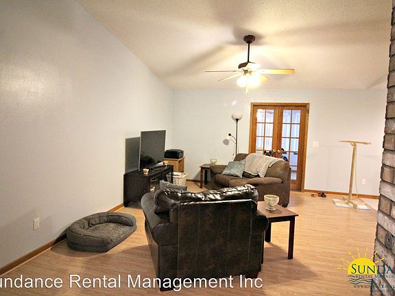 2nd image of 3791 Peachtree Way