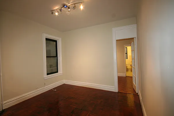 Rented by HH Realty | media 2