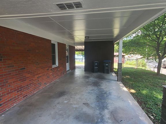 4th image of 137 Oaklawn Dr