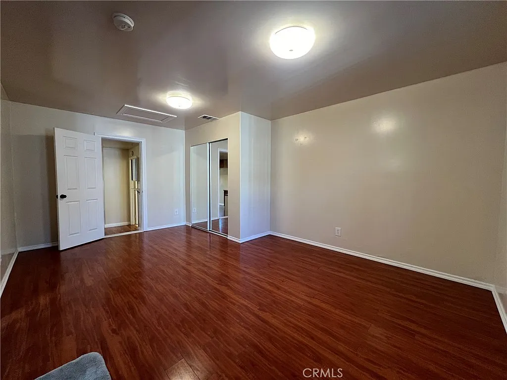 Building Photo - 4727 Milne Dr