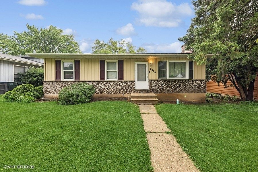 1st image of 1919 Joanna Ave