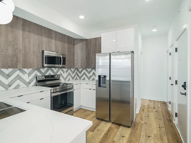1701 S 24th St #3 — Photo 11