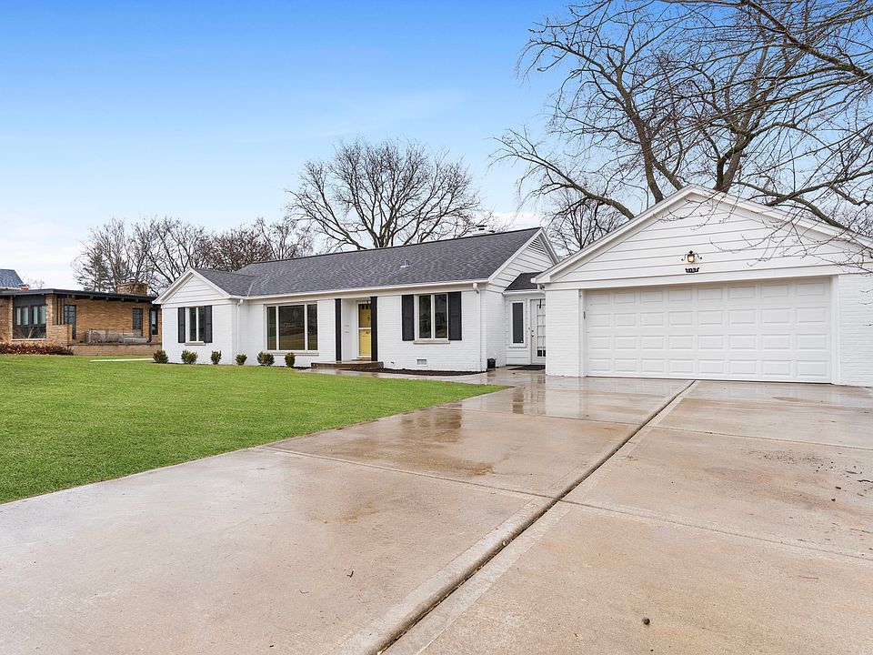 2nd image of 1107 Aurora Way