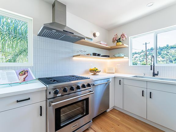 5th image of 5017 Granada St APT 1