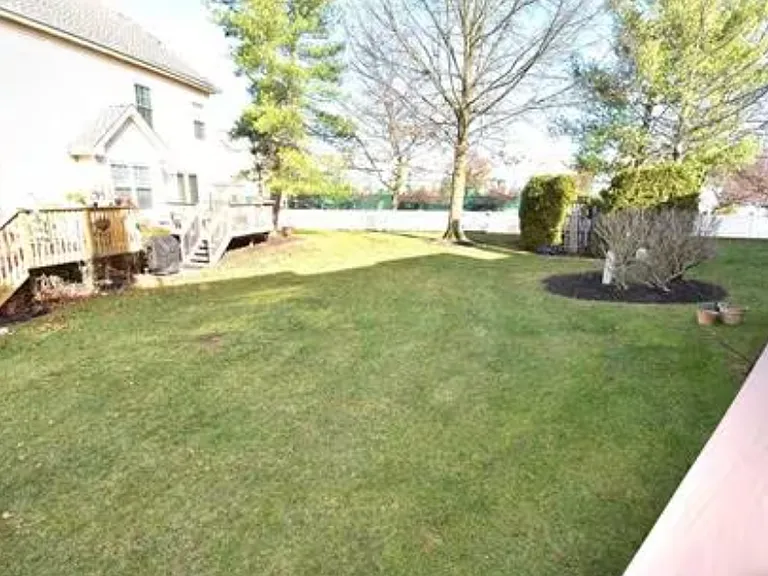 162 Salem Rd — Photo 35