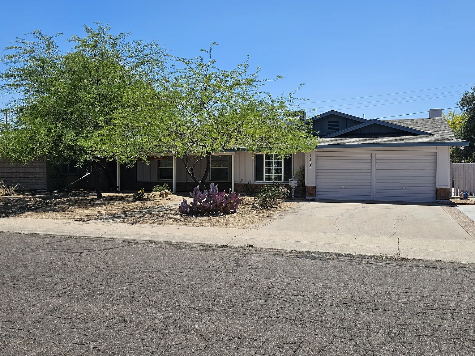 4 bed, 2000 sqft, $2,900 — Photo 1