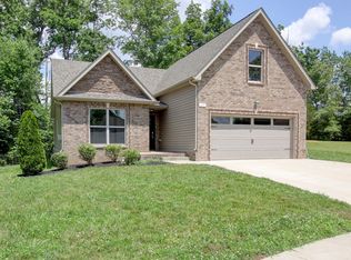 317 Liberty Bell Ln, Clarksville, TN 37040