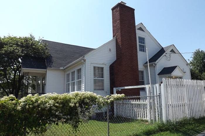 1st image of 320 Orchard St