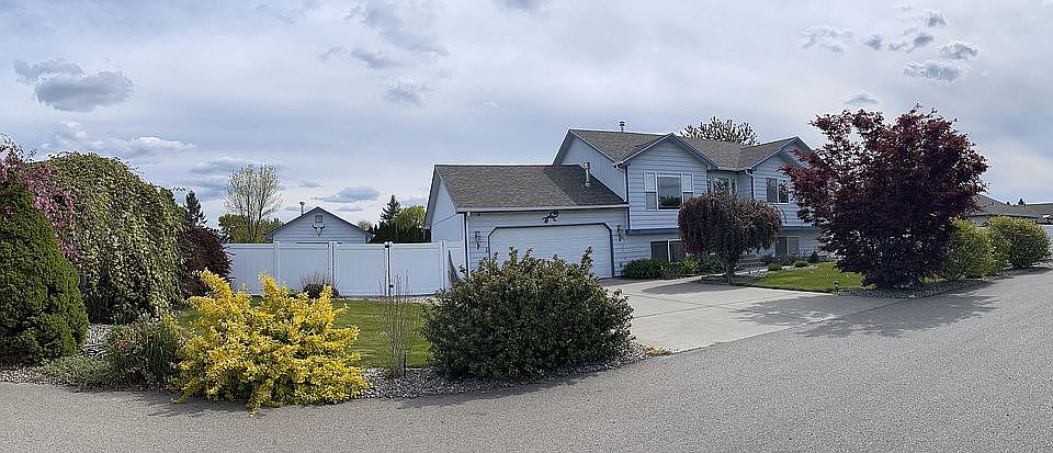 1st image of 17802 E Olive Ln