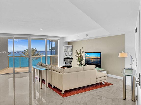 5th image of 17201 Collins Ave APT 704