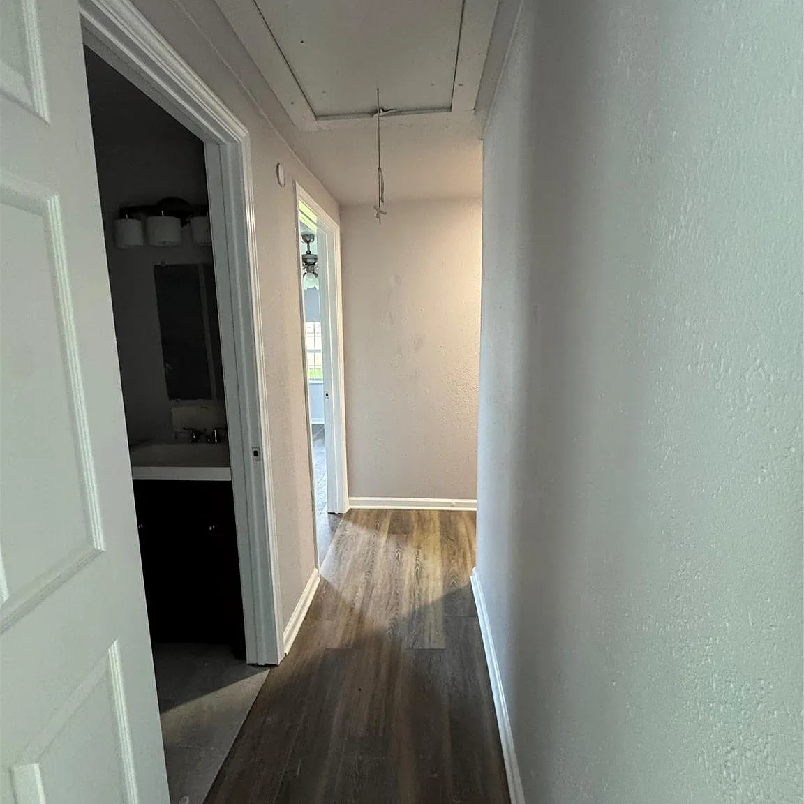 2 bed, 1.0 bath, 1020 sqft, $1,600 — Photo 4