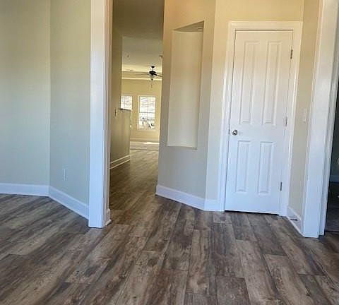 3rd image of 4605 Sawmill Pl