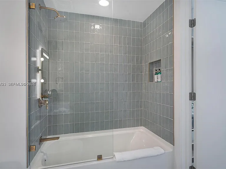159 NE 6th St #3212 — Photo 9
