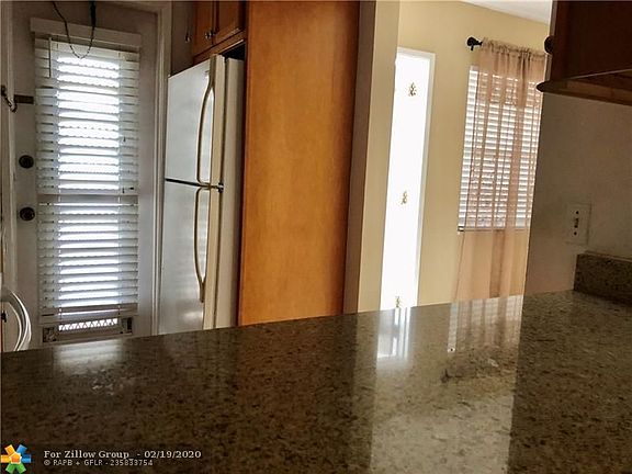 2nd image of 2050 NE 39th St #207W