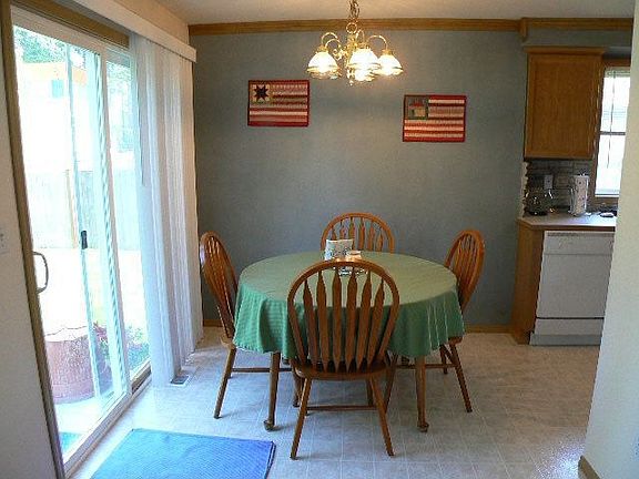 3rd image of 3117 183rd Pl NE