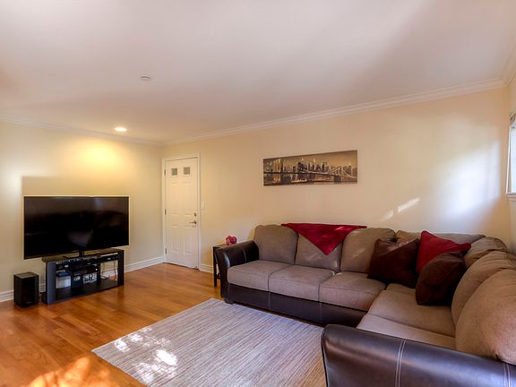2nd image of 2601 Cortez Dr Unit 3205