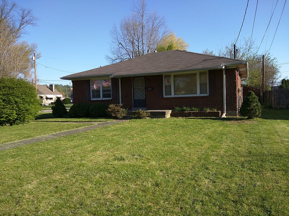 View from Farrington Dr.