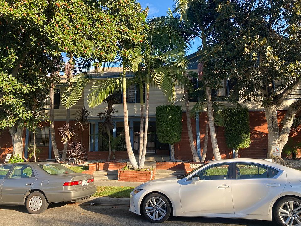 1st image of 1435 E Wilson Ave #203