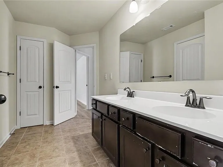 550 Nichols View Way — Photo 30