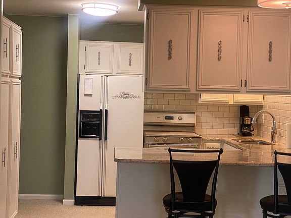 5th image of 2409 Mulberry Sq APT 63