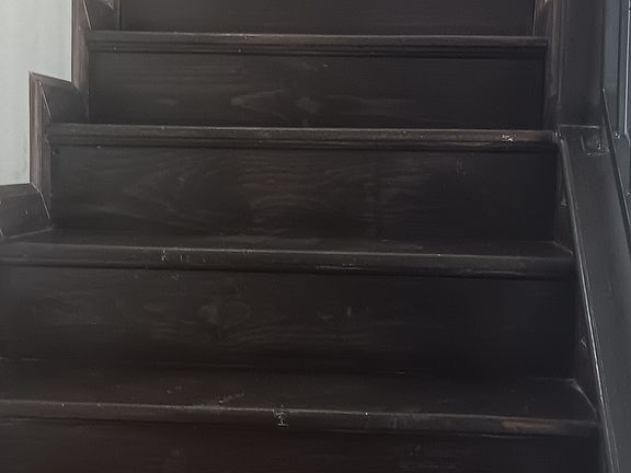 4th image of 221 S Sierra Vista St #9