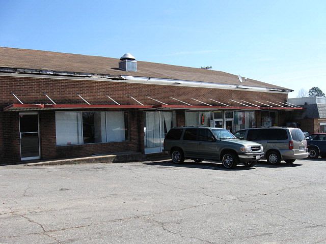 1st image of 5733 Fairystone Park Hwy