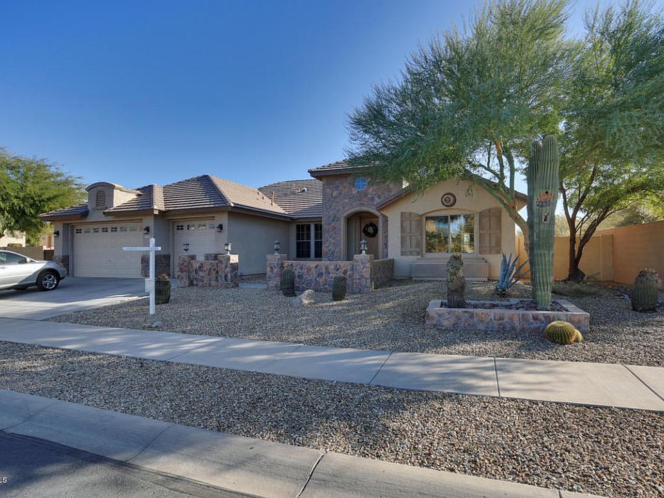 1st image of 15879 W Christy Dr
