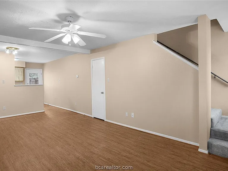 1102 Welsh Ave #B — Photo 3