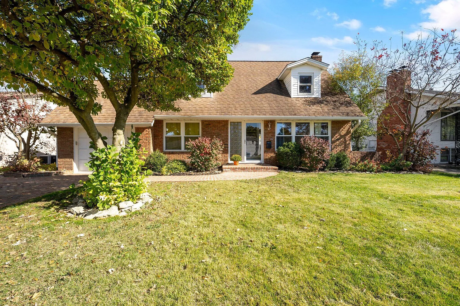 1110 Briarcliff Rd photo 1