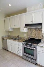 3rd image of 608 Lombard St