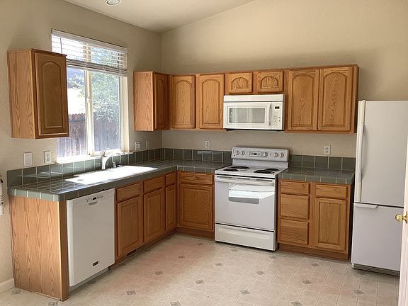 3rd image of 3748 Culpepper Dr