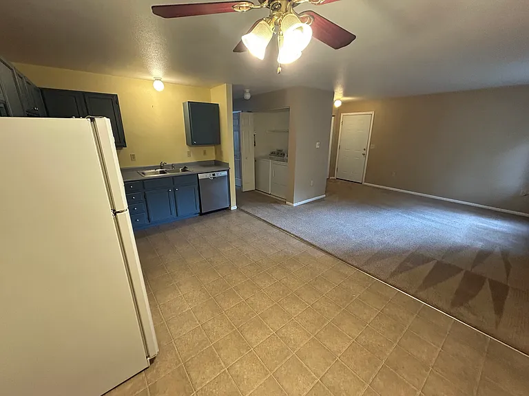 1355 Cherry St #B — Photo 7